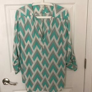 💙TACERA BLOUSE CHEVRON PRINT TURQUOISE SIZE XL EUC